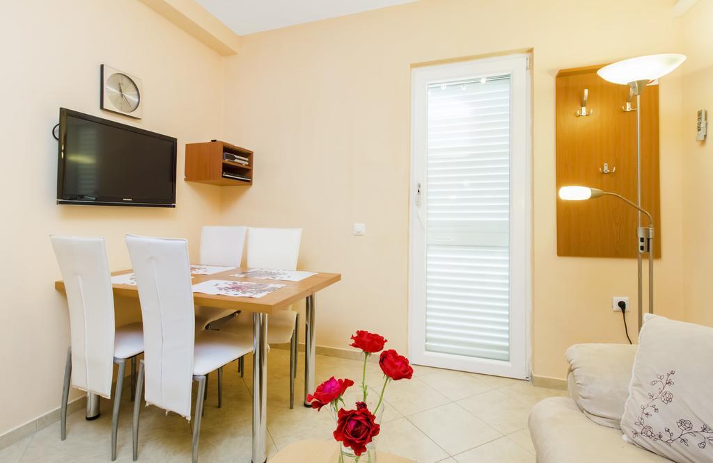 Apartamento Oaza Tribunj Sea View Habitación foto